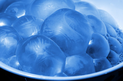 Frozen soap bubbles