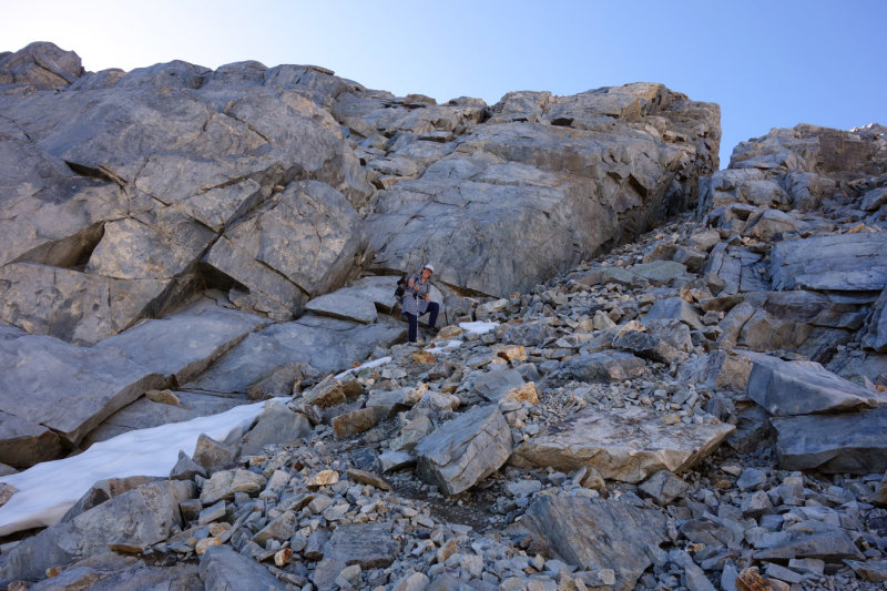 The pass between Nydiver lakes and Garnet Lake was a bit 'scrabbly'