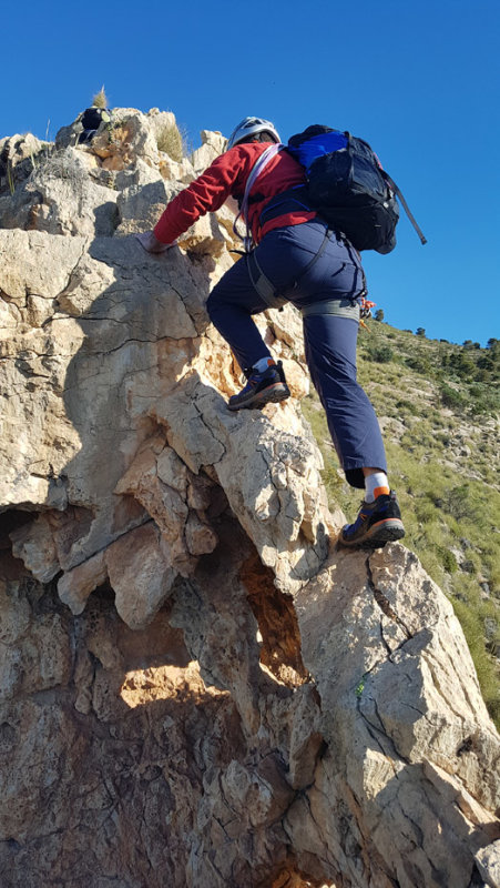 Cabazon d'Or ridge scramble