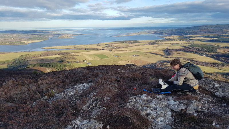 Feb 21 On the Struie summit - Martina with Bess the collie