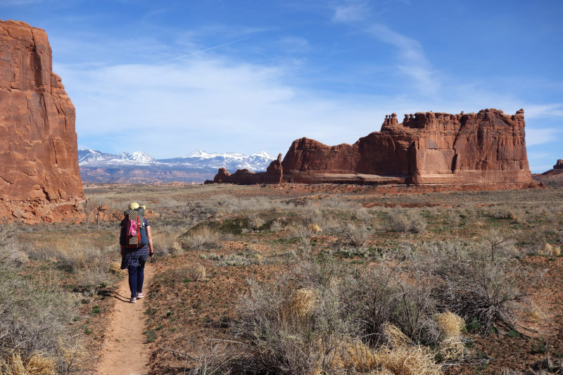 A short stretch of nice trail in Courthouse Wash, Arches NP