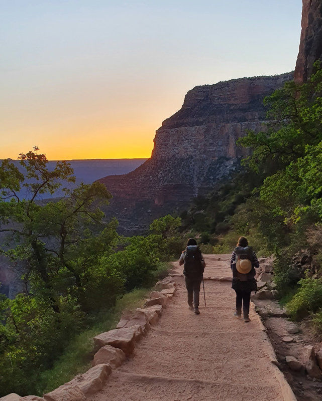 We set off down the Bright Angel trail at about 5am