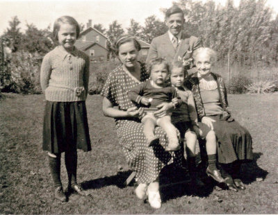 1934 Dads family 2 MLR2020.jpg