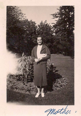 Grammy around 1938? MLR2020.jpg