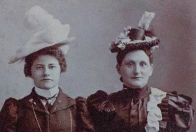 Lena Chamberlain Nicholson and Susan English Chamberlain MLR2020.jpg