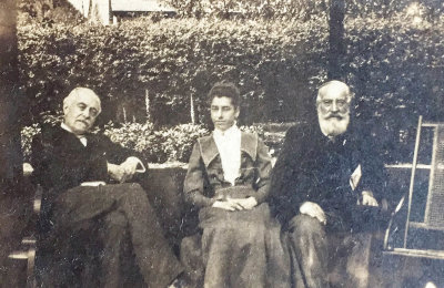 1898 Margaret Chamberlain, Uncle Bunce (right) in England before Margaret Married MLR2020.jpg