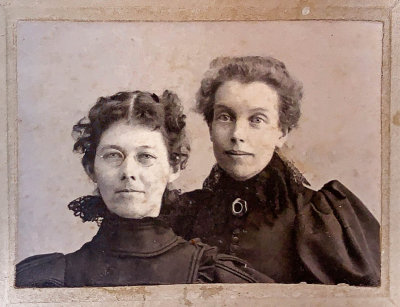 Eva Burdon (right) MLR2020.jpg