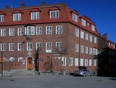 kvarteret Sidensvansen 6 

byggr: 1905 - 06

arkitekt: Cyrillus Johansson


Lrkstaden 