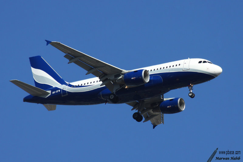 Airbus A319 Hi Fly