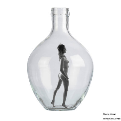 15-11-2015 : The woman in the bottle / La femme dans la bouteille