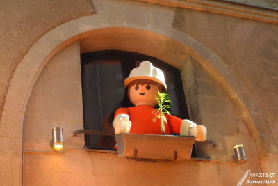 01-05-2012 : Playmobil at the window / Playmobil  la fentre