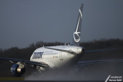 Airbus A318 Tarom