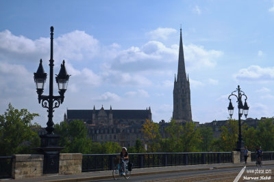 Bordeaux - Pont de Pierre & Basilique Saint-Michel