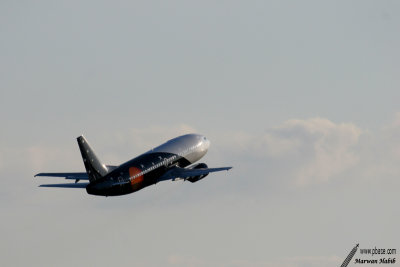 Boeing 737-300 Titan Airways