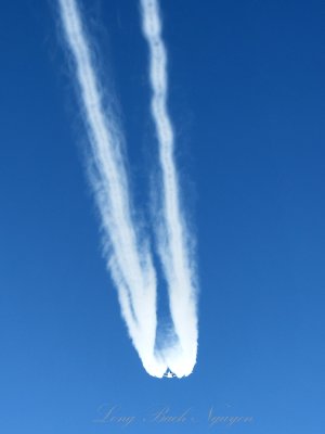 Air France A-340 wake turbulence passing 2000 feet over head at 40000 feet, Over Utah 059 