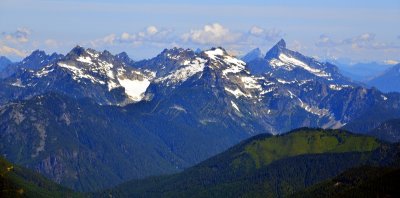 Twin Peaks, Columbia Peak, Wilmans Peaks, Columbia Glacier, Monte Cristo, Kyes Peak, Sloan Peak, Bedal Peak, Mt Pugh 