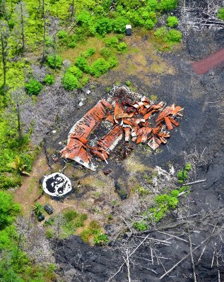 Selective destruction at Leilani Estates by Fissure 8, Pahoa, Hawaii 1060 