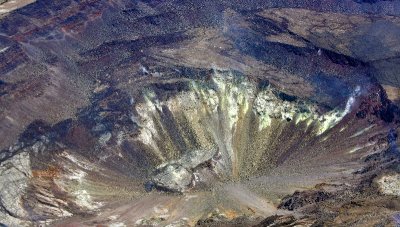 Collapsed Halemaumau Crater of Kilauea Caldera, Hawaii Volcanoes Natiional Park, Hawaii 927 