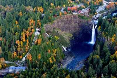 Snoqualmie Falls and Salish Lodge with fall foliage, Snoqualmie River, Snoqualmie, Washington 222 