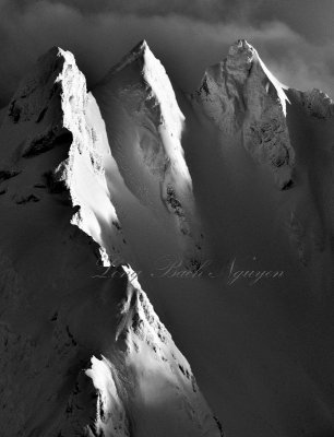 Dramatic Three Fingers Mountains, Three Fingers Lookout under heavy snow, Queest-alb Glacier, Cascade Mountains, Washington 532