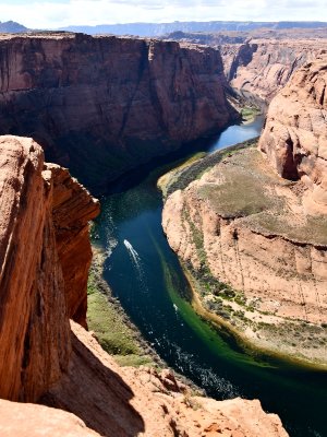 Crusing the Colorado River by Horseshoe Bend, Arizona 094  