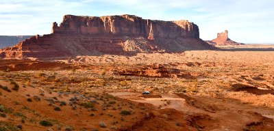 Monument Valley, Sentinel Mesa, Castle Rock, Bear and Rabbit, Stagecoach, Navajo Tribal Park, Navajo Nation Arizona 591