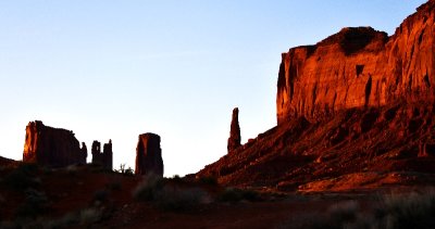 Sunrise on Saddleback, King on his Throne, Stagecoach, Bear and Rabbit, Castle Rock, Monument Valley, Utah and Arizona 163