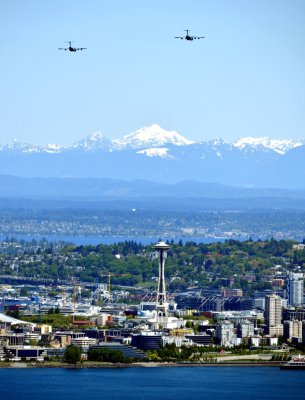 McChord Air Force Base C-17 COHO Flight  over Seattle, Glacier Peak,Washington 135a  
