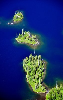 Islands on Lake Dorothy, Cascade Mountains, Washington 372  