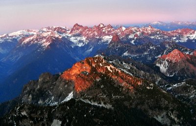 Mt Snoqualmie, Mt Thomson, Chikamin Peak, Lemah Mt, Chimney Peak, Overcoat Peak, Mt Hinman, Mt Daniel, Mt Stuart, Cascade Mounta