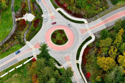 Railroad Ave, Tokul Rd SE, SE Stearns Rd, Traffic Circle, Snoqualmie, Washington 296