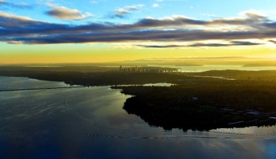 Beautiful Evening over Lake Washington, Sandpoint, Madison Park, Lake Union Seattle, West Seattle, Puget Sound, Blake Island 