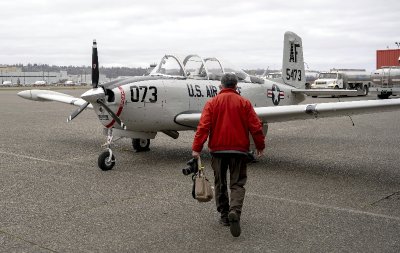 My Normal Walk and Camera and Flightbag to fly Beech Mentor T-34A,  Modern Aviation, Seattle, Washington