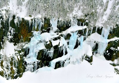 Ice Falls on south face of Mount Persis, Cascade Mountains, Washington 580a  