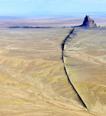 Shiprock Peak, Navajo-Tsé Bitʼaʼí, Rock with Wings or Winged Rock, Navajo Nation in San Juan County, New Mexico 1228  