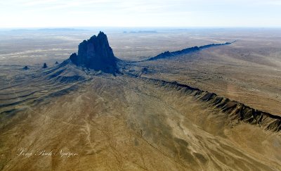 Shiprock Peak, Navajo-Tsé Bitʼaʼí, Rock with Wings or Winged Rock, Navajo Nation in San Juan County, New Mexico 1300