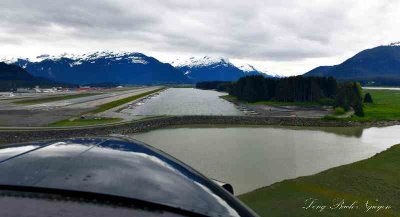 Daher Kodiak floatplane landing at Juneau airport pond, Alaska 900 