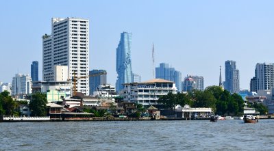 Mixed Building Styles along the Chao Phraya River, Bangkok, Thailand 309  