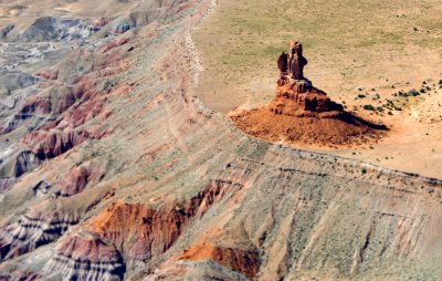 Owl Rock on Tyende Mesa, El Capitan Wash, Kayenta, Arizona 1537  