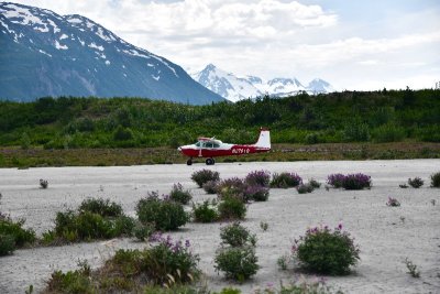 Cessna 182 at Knik River airstrip, Alaska 671 