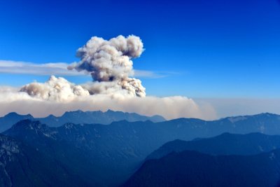 Bolt Creek Fire by Skykomish Washington 054 Standard e-mail view.jpg
