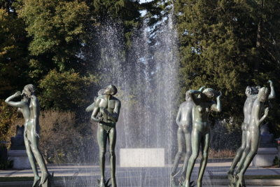 8 Fountain 2