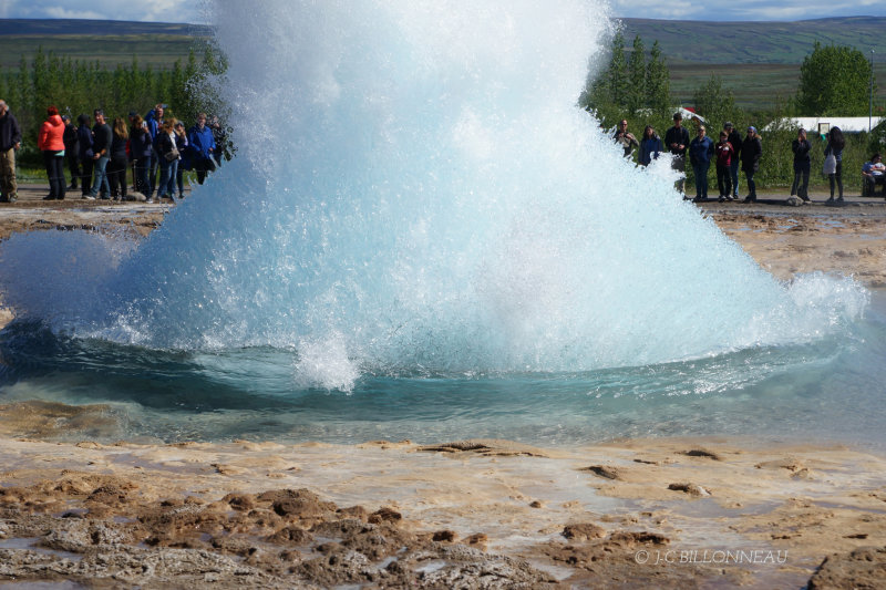 303 Geysir - ISLANDE.JPG