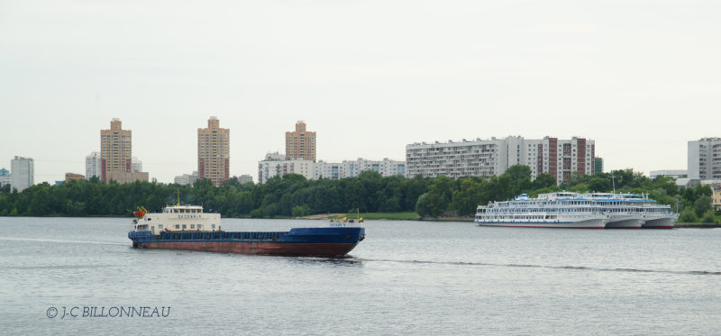 001Canal de  Moscou - Port fluvial.jpg