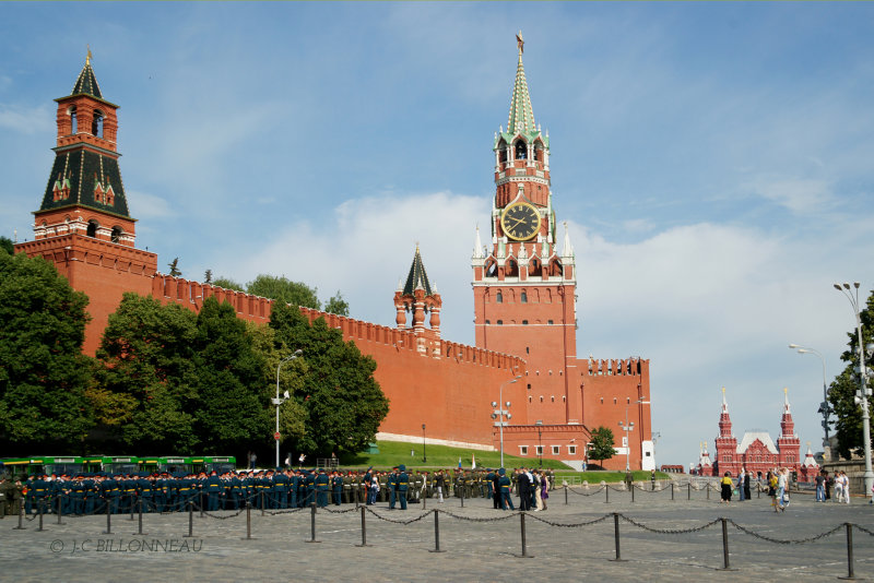 005 Le Kremlin - MOSCOU.jpg
