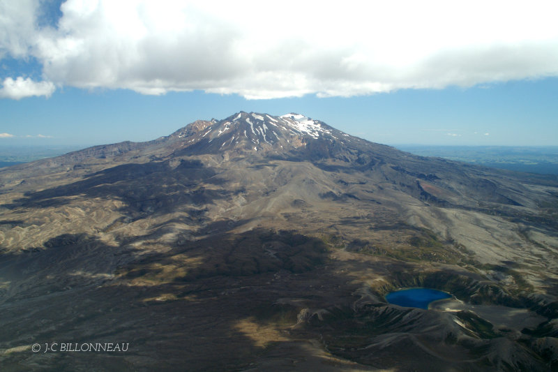 047.66 Survol des volcans.jpg