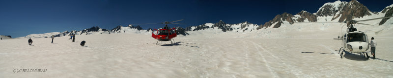 062.4 Pose sur le glacier Fox..jpg