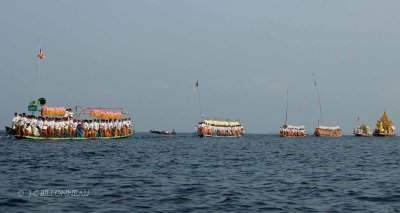 101-Fte-sur-le-lac-Inle.jpg