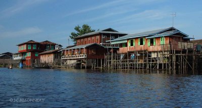111-Lac-Inle.jpg