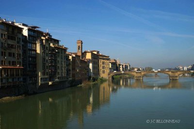 036 L'Arno vue du Ponte Vecchio.jpg